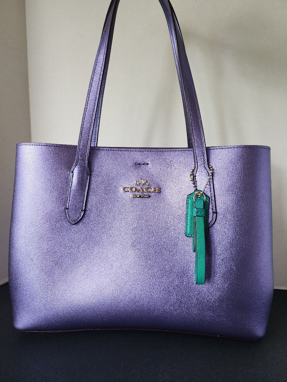 SOLDCoach Metallic Periwinkle Purple Avenue Carryall, EUC, 2018, $328 MSRP